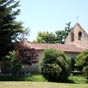 A Roquetaillade, la chapelle abrite un saint jacques en terre cuite.