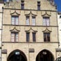 La maison de l'Astronome a été construite vers 1530. l'immeuble, qui comporte trois étages, fut connu sous le nom de Maison Fautoux puis de Maison Andraut et tire son nom du décor de sa façade, orientée au sud, qui présente des sculptures de corps céleste