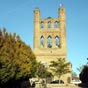 A Villefranche-de-Lauragais, il faut découvrir son église des XIIIe et XIVe siècles en gothique méridional, avec clocher-mur à six baies et tourelles, qui annonce l'architecture de brique du gothique méridional.