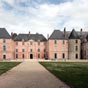 Le château de Meung-sur-Loire est une ancienne résidence fortifiée. Il fut construit à partir du XIIe siècle et servit tour à tour de résidence des évêques d'Orléans et de prison, dont François Villon fut le captif le plus célèbre, durant un été. Il échap