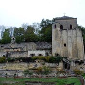 Anciennes grottes des ermites à Marmoutier.