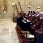 Les Jacquets revêtus de leur tenue de pèlerin lors de l'office religieux du 1er novembre en l'église de Sorges