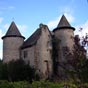 Sénergues : Château privé constitué d'un corps de logis du XVIe siècle.