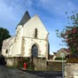 L'église Saint-Etienne à Cuzion, massive et trapue, fut édifiée au XIIe siècle.