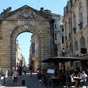 La porte Dijeaux a été une des entrées monumentales de la ville de Bordeaux au XVIIIe siècle, bâtie par Voisin entre 1748-1753 sur les plans de l’architecte André Portier. Le décor est de Clair Claude Francin2.  Elle est en pierre de Frontenac, pierre dur