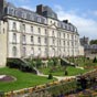 L'Hôtel Lagorce plus connu sous le nom du Château de l'Hermine est un édifice intégré aux remparts de la ville de Vannes (Morbihan). Construit sur les ruines de l'ancienne forteresse de l'Hermine, résidence des ducs de Bretagne entre le XIVe siècle et le XVIe siècle, l'hôtel Lagorce fut successivement un hôtel particulier, l'école d'artillerie de Vannes, la trésorerie générale, l'école de droit, et est actuellement le siège de plusieurs associations, dont l'Institut culturel de Bretagne. 