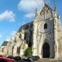 Eglise Saint-Aignan : Il ne reste, des différentes constructions qui ont précédé l'église actuelle, que la crypte (photo suivante). Saint-Aignan a déjà remplacé un ancien sanctuaire lors de la translation des reliques du saint et accède au rang de collégi