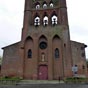 Montgiscard dispose d'une belle église du XVIe siècle avec un clocher-mur à six baies et deux tourelles.