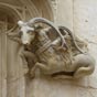 Des sculptures d'étranges animaux ornent les façades...